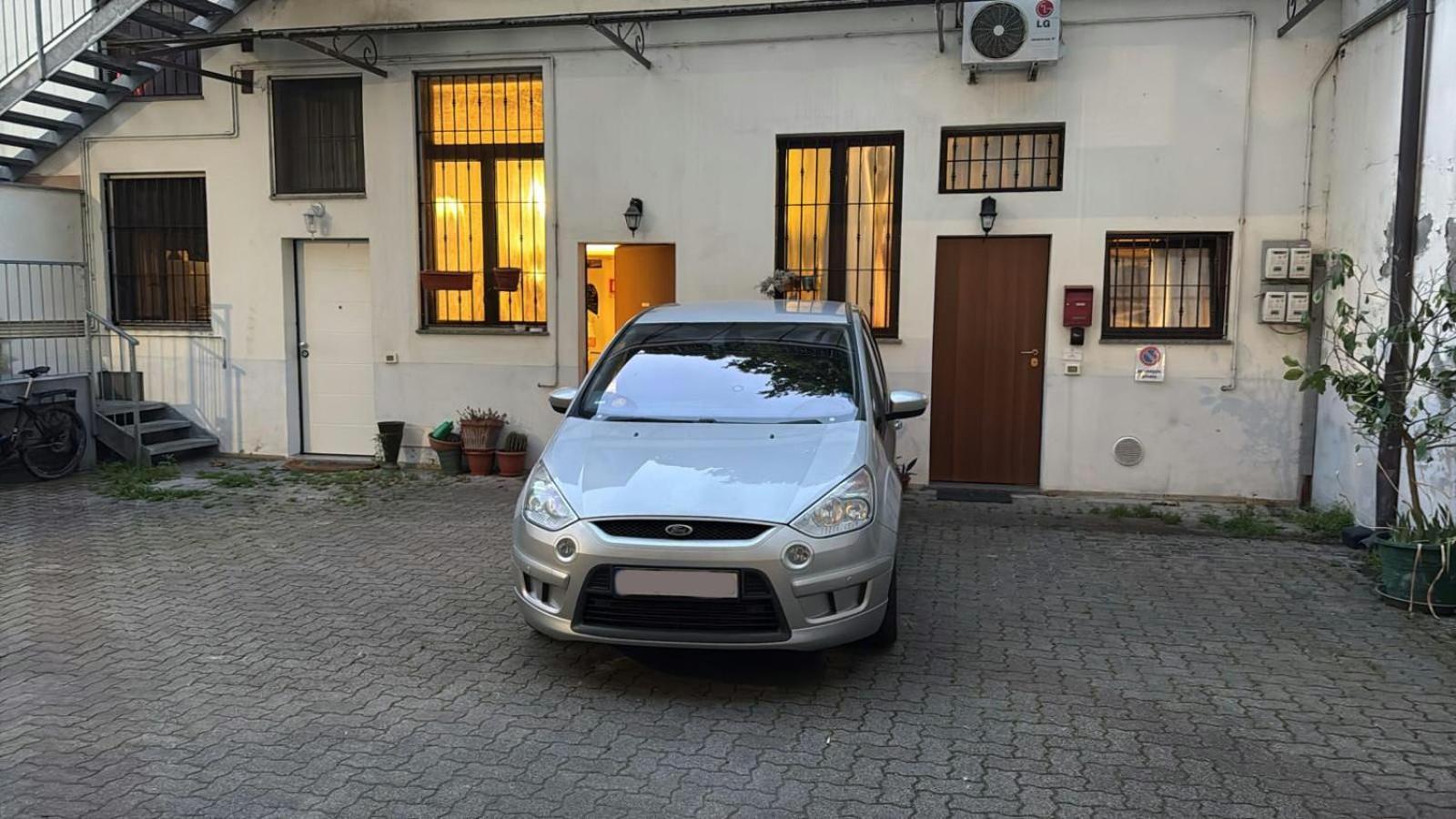 La Casa Nel Cortile-Free Parking Lejlighed Milano Eksteriør billede